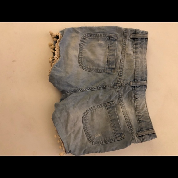 Denim shorts - Picture 2 of 2